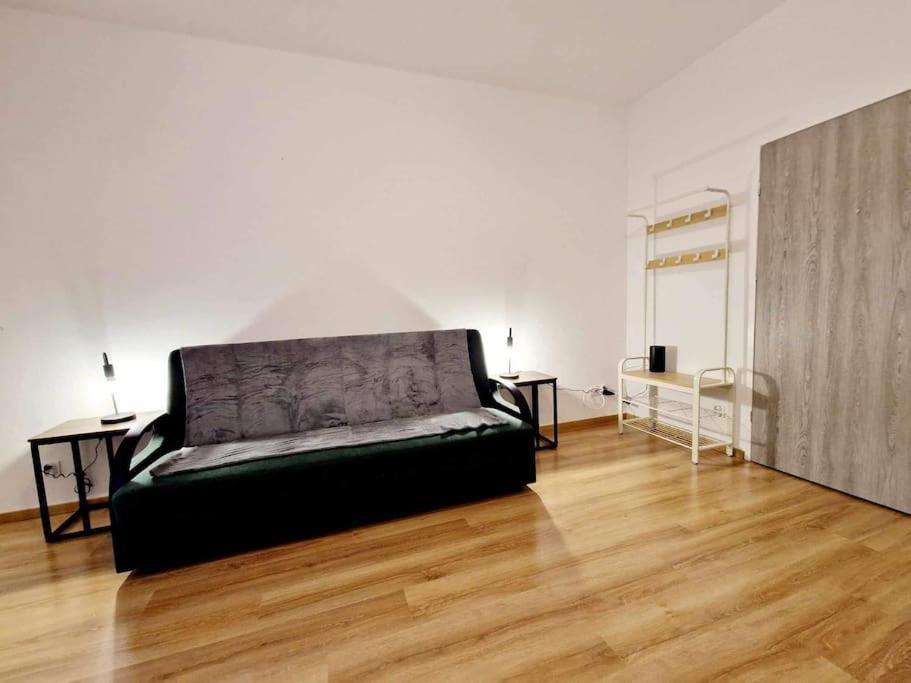 Ladna Kawalerka Srodmiescie, Szybkie Wi - Fi. Apartament Warszawa